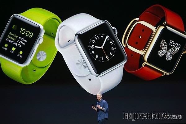 苹果公司推出新款手机和手表_北京周报